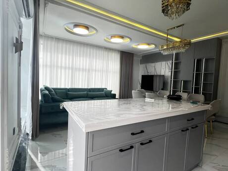 4-room apartment for rent, 140 m², 8 Noyabr: 2 500 ₼/mo 2