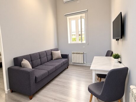 Elan №6502574 - Bakı, Nizami m., 2 otaqlı, 45 m², 2/2 mərtəbə