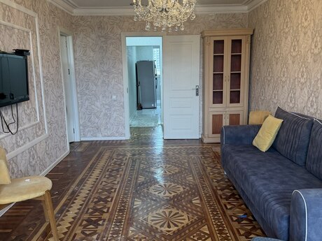 Elmlər Akademiyasında 3 otaqlı köhnə tikili mənzil satılır, 65 m², 192 000 AZN, şəkil 5 / 12
