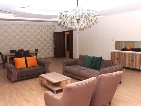 4-room new-build apartment for sale in 28 May, 217 m², 1 100 000 AZN, photo 5 / 12