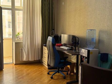 3-комнатная квартира, 67 м², İçəri Şəhər: 242 000 ₼ 3