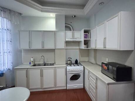 Аренда: 2-комнатная квартира, 90 м², Elmlər Akademiyası: 850 ₼/мес 2