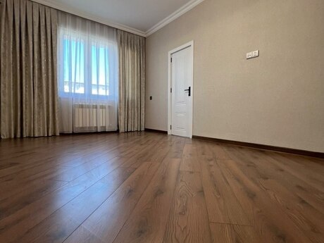 Продаётся 2-комнатная квартира в старом фонде, Memar Əcəmi, 55 м², 172 000 AZN, фото 3 / 11