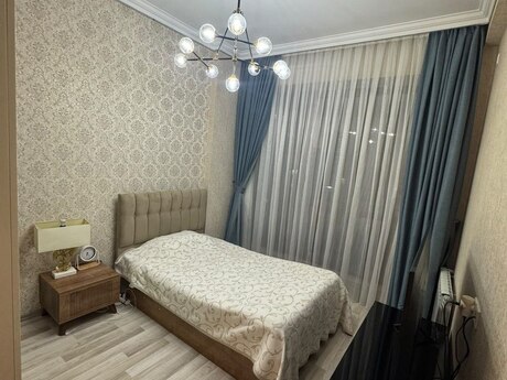 3-room apartment for rent, 120 m², Nəsimi: 1 700 ₼/mo 4