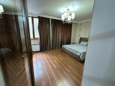 3-комнатная квартира, 67 м², İçəri Şəhər: 242 000 ₼ 2