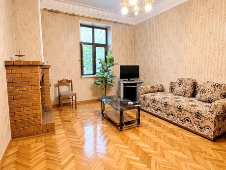 Elan №6502927 - Bakı, Elmlər Akademiyası m., 2 otaqlı, 60 m², 1/4 mərtəbə