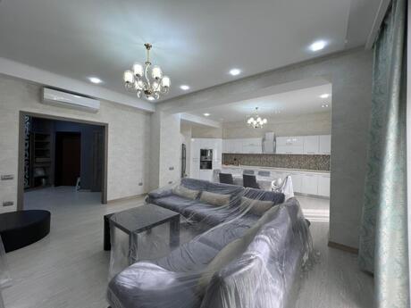 Аренда: 3-комнатная квартира, 130 м², Ağ şəhər: 1 800 ₼/мес 3