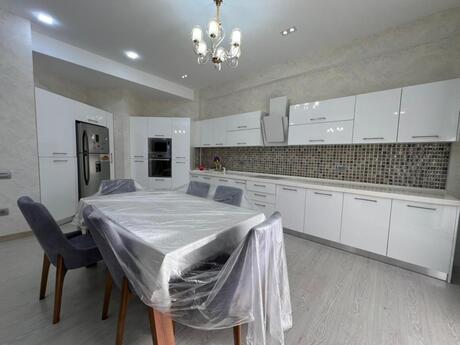Аренда: 3-комнатная квартира, 130 м², Ağ şəhər: 1 800 ₼/мес 5
