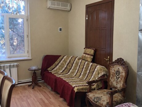 2-room old-build apartment for sale in Nəsimi, 60 m², 220 000 AZN, photo 3 / 8