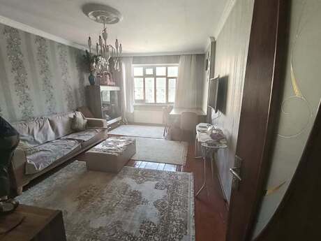 2-room old-build apartment for sale in Xalqlar Dostluğu, 55 m², 130 000 AZN, photo 2 / 12