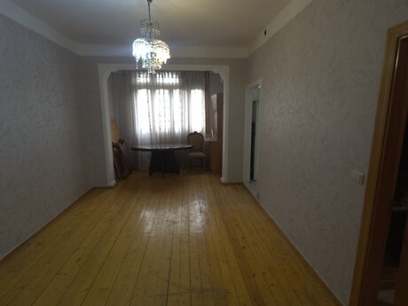 2-комнатная квартира, 43 м², 20 Yanvar: 153 000 ₼ 3