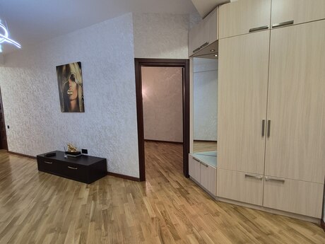 2 otaqlı mənzil, 67 m², 8-ci mikrorayon: 222 000 ₼ 3