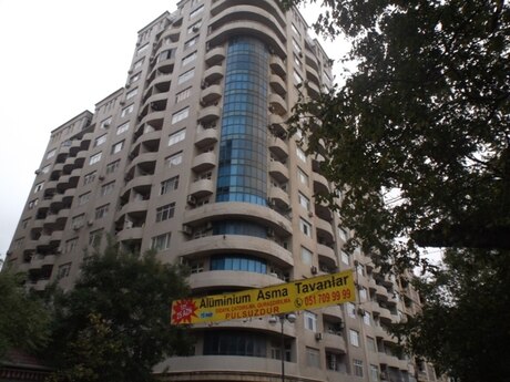 3 rooms · 156 m²