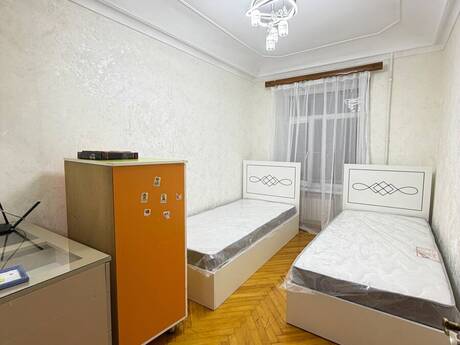 Аренда: 3-комнатная квартира, 100 м², Elmlər Akademiyası: 850 ₼/мес 4