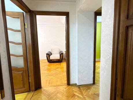 Аренда: 3-комнатная квартира, 100 м², Elmlər Akademiyası: 850 ₼/мес 3