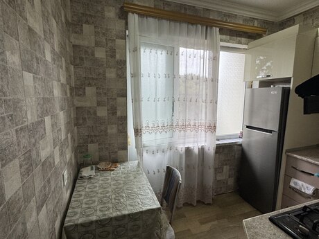 Аренда: 2-комнатная квартира, 75 м², Azadlıq Prospekti: 650 ₼/мес 2