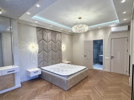 4-комнатная квартира, 185 м², Renessans Palace: 785 000 ₼ 5