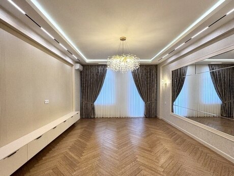 4-комнатная квартира, 185 м², Renessans Palace: 785 000 ₼ 3