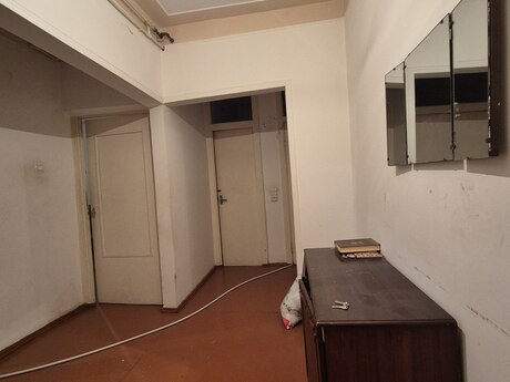 2-комнатная квартира, 65 м², 20 Yanvar: 160 000 ₼ 4