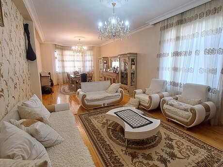 8 rooms · 300 m², Bakıxanov