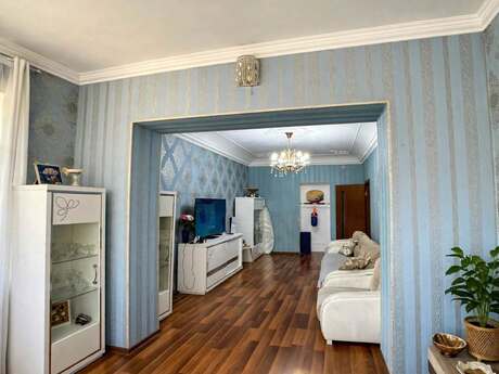 3-комнатная квартира, 75 м², Neftçilər: 188 000 ₼ 2
