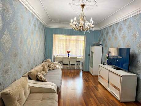 Elan №6503639 - Bakı, Neftçilər m., 3 otaqlı, 75 m², 2/5 mərtəbə