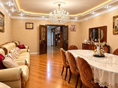 Elan №6503651 - Bakı, Nəriman Nərimanov m., 3 otaqlı, 161 m², 4/20 mərtəbə