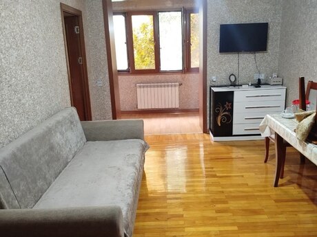 Elan №6503751 - Bakı, Nərimanov r., 2 otaqlı, 48 m², 3/5 mərtəbə