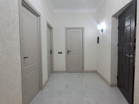 2 otaqlı mənzil, 80 m², 8 Noyabr: 255 000 ₼ 3