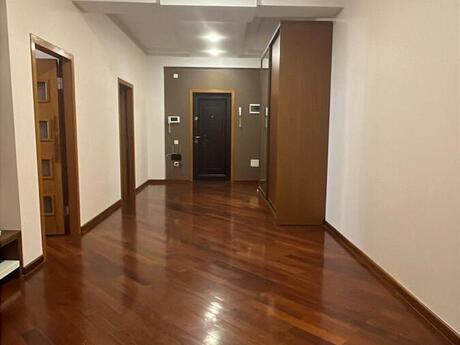 3 otaqlı mənzil, 130 m², 20 Yanvar: 325 000 ₼ 5