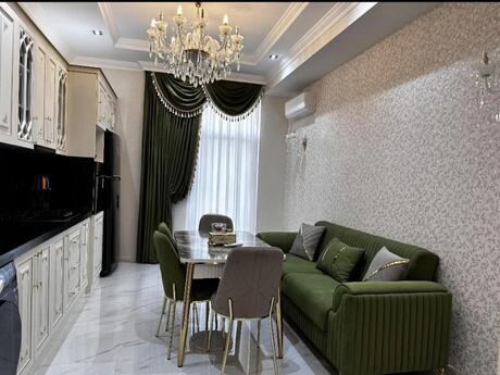 Объявление №6503726 - Баку, Хатаинский р., 4-комн., 187 м², 6/7 этаж