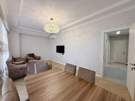 3-room apartment, 96 m², Qara Qarayev: 330 000 ₼ 2