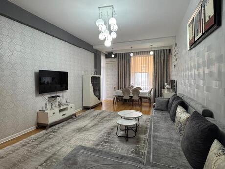 4 otaqlı mənzil, 150 m², İnşaatçılar: 387 000 ₼ 2