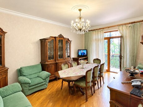 Elan №6503812 - Bakı, Gənclik m., 3 otaqlı, 80 m², 3/5 mərtəbə