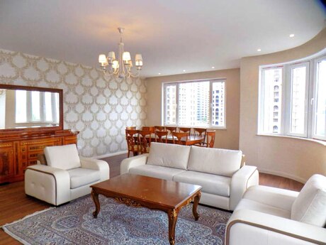 Elan №6503797 - Bakı, 28 May m., 4 otaqlı, 200 m², 4/18 mərtəbə