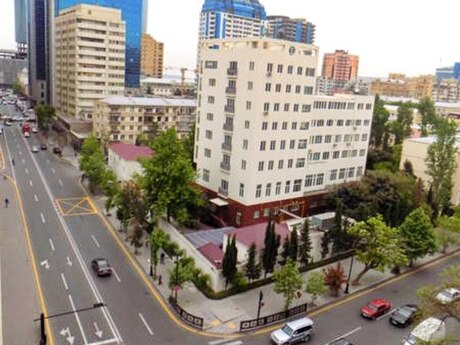 Аренда: 4-комнатная квартира, 200 м², 28 May: 2 200 ₼/мес 4