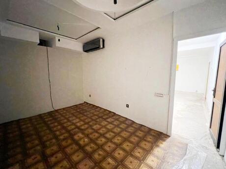 Commercial space for sale in İçəri Şəhər, 80 m², 125 000 AZN, photo 2 / 12