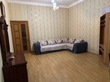 Объявление №6503979 - Баку, м. Сахил, 3-комн., 100 м², 2/2 этаж