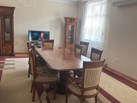 Объявление №6503961 - Баку, м. Иншаатчылар, 3-комн., 130 м², 2/14 этаж