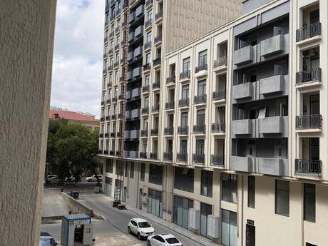 4 otaqlı mənzil, 225 m², London Evləri, 562 500 AZN