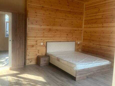Qaraçuxurda 4 otaqlı həyət evi kirayə verilir, 100 m², 700 AZN/ay, şəkil 2 / 5