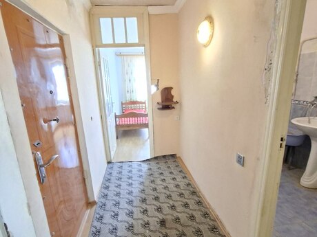 İnşaatçılarda 2 otaqlı köhnə tikili mənzil satılır, 65 m², 162 000 AZN, şəkil 4 / 11