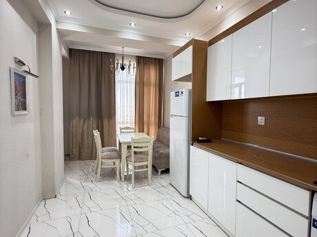 2-room apartment for rent, 75 m², Qara Qarayev: 800 ₼/mo 5