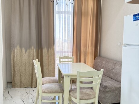2-room apartment for rent, 75 m², Qara Qarayev: 800 ₼/mo 4