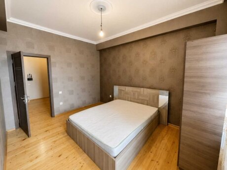 2-room apartment for rent, 70 m², Gənclik: 750 ₼/mo 3