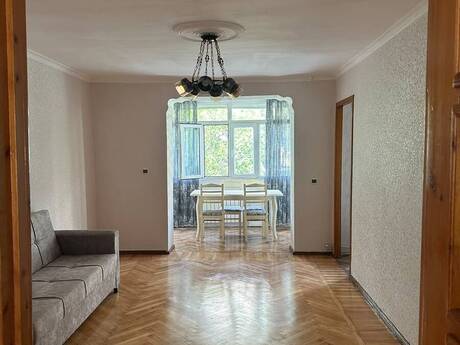 Elan №6504213 - Bakı, İnşaatçılar m., 2 otaqlı, 50 m², 2/5 mərtəbə