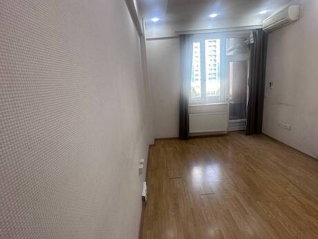 Аренда: 4-комнатная квартира, 146 м², Şah İsmayıl Xətai: 1 300 ₼/мес 4