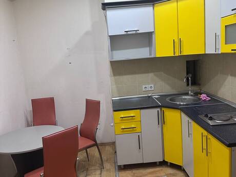 Аренда: 4-комнатная квартира, 146 м², Şah İsmayıl Xətai: 1 300 ₼/мес 2