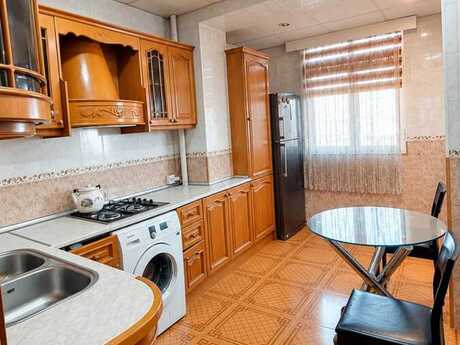 Аренда: 3-комнатная квартира, 75 м², Gənclik: 1 000 ₼/мес 5