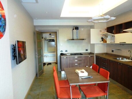 5-room apartment for rent, 300 m², Nəsimi: 4 500 ₼/mo 4